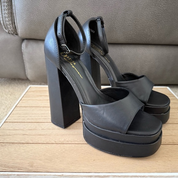 Chunky Black Peep Toe Platform Heels Women's size 7.5 - Picture 1 of 4
